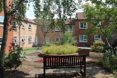 Southfields Court Independent Living Scheme - Communal Garden