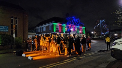 Choir signing in Beeston